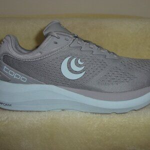 NEW topo Phantom 3 running shoe 8.5